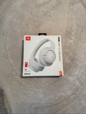 JBL Tune 720BT On-Ear Headphones - White